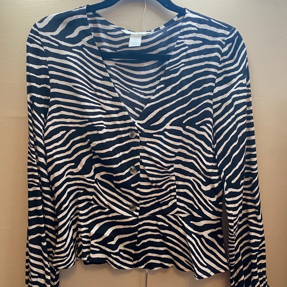 Animal Print Blouse - Picture 3 of 3